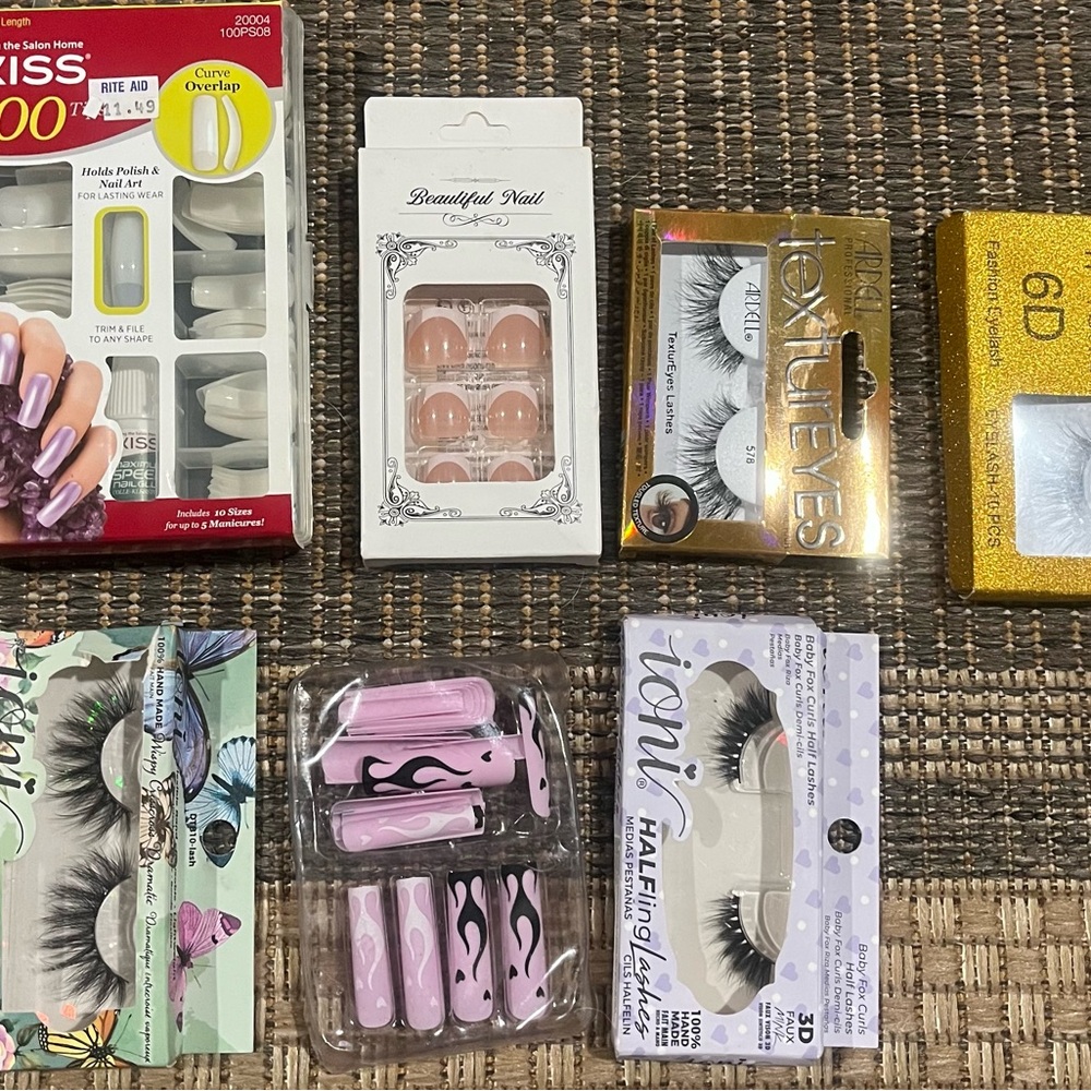 Kiss Nail and Eyelash Set